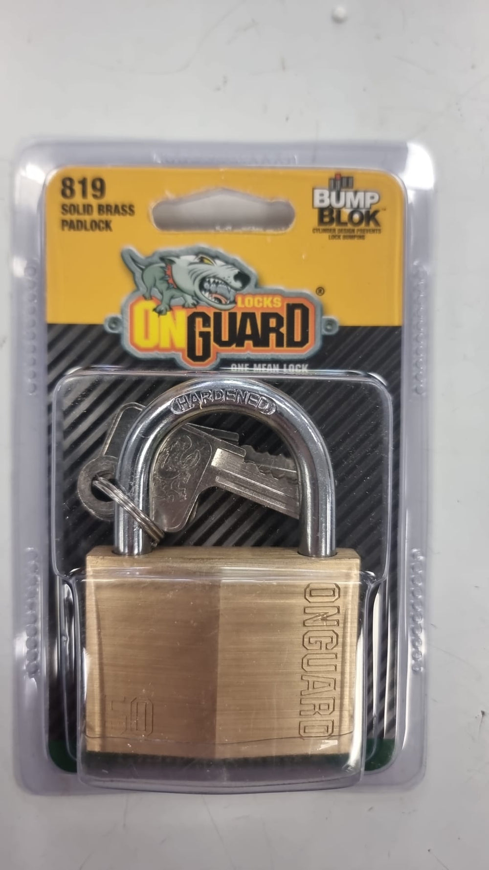 OnGuard 819 de segunda mano — Bueno