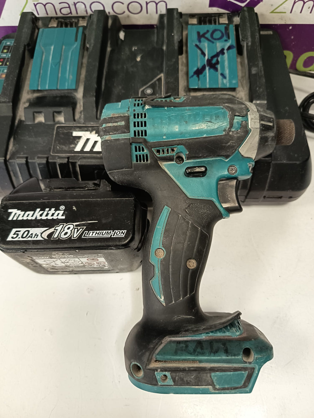 ATORNILLADOR IMPACTO MAKITA + 5.0AH + CARGADOR de segunda mano · Atornilladores — Bueno