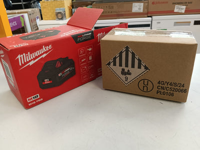BATERIA MILWAUKEE FORGE M18 18V 8.0AH de segunda mano — Como nuevo