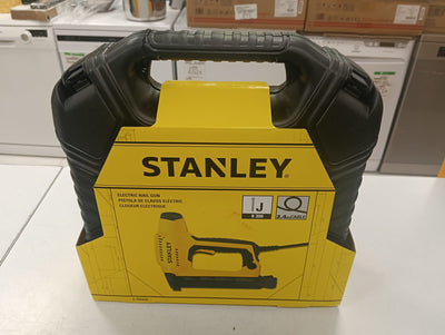CLAVADORA ELECTRICA STANLEY 6-TRE650 de segunda mano — Bueno