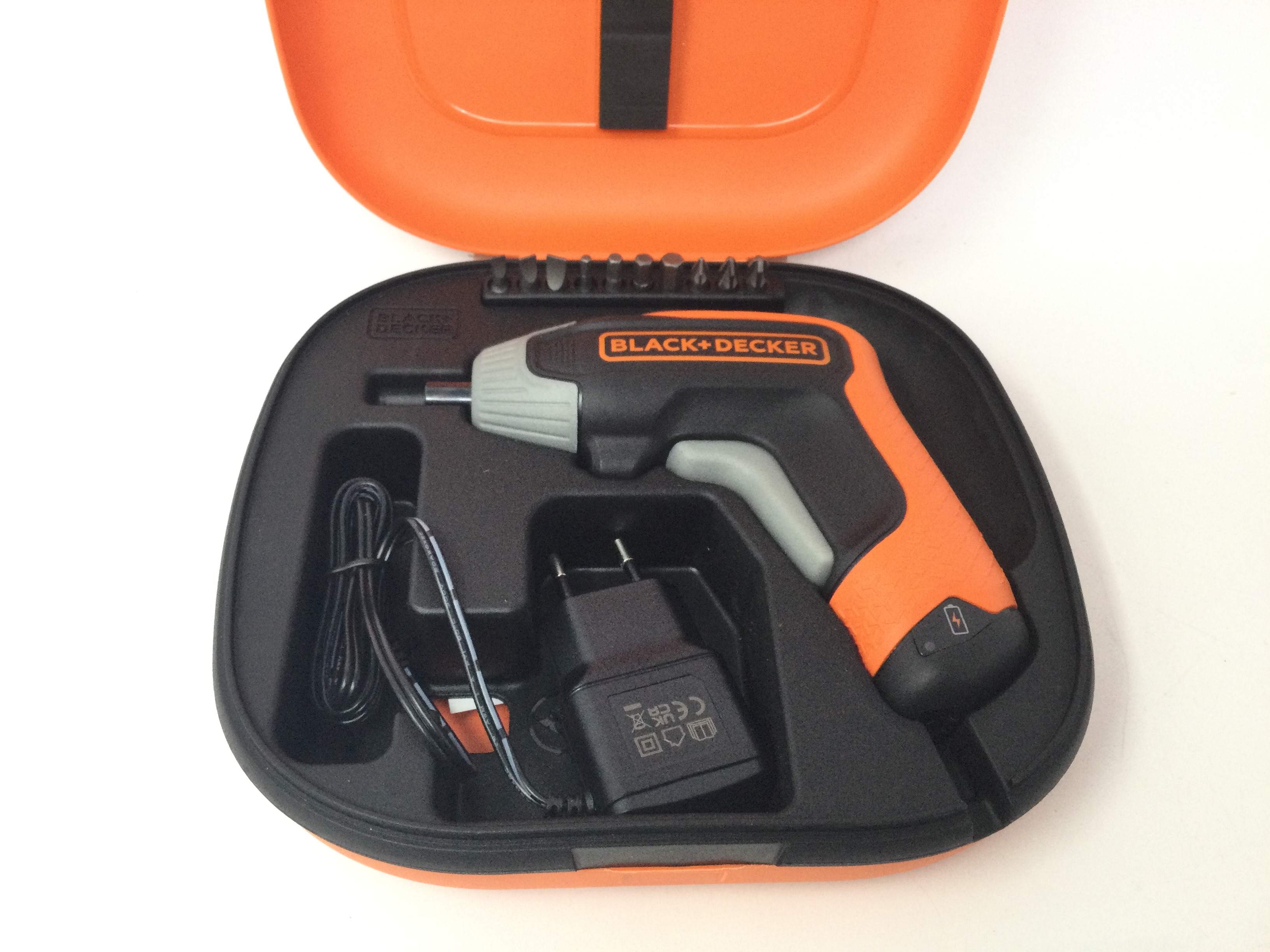 Atornillador a Bateria Black And Decker bcf611ck de segunda mano · Atornilladores — Con uso (2)