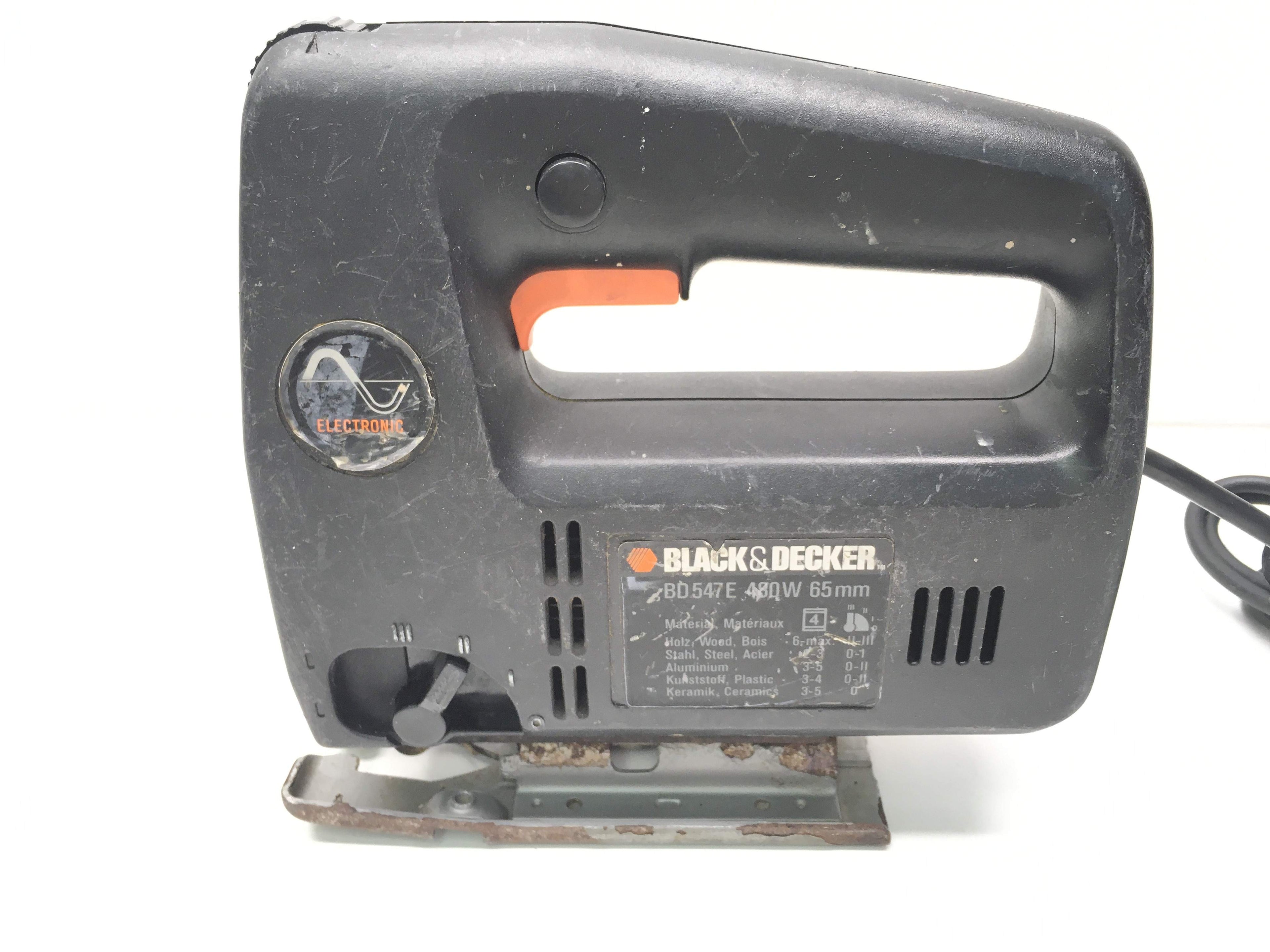 Sierra Calar Black And Decker bd547e de segunda mano · Sierras — Con uso