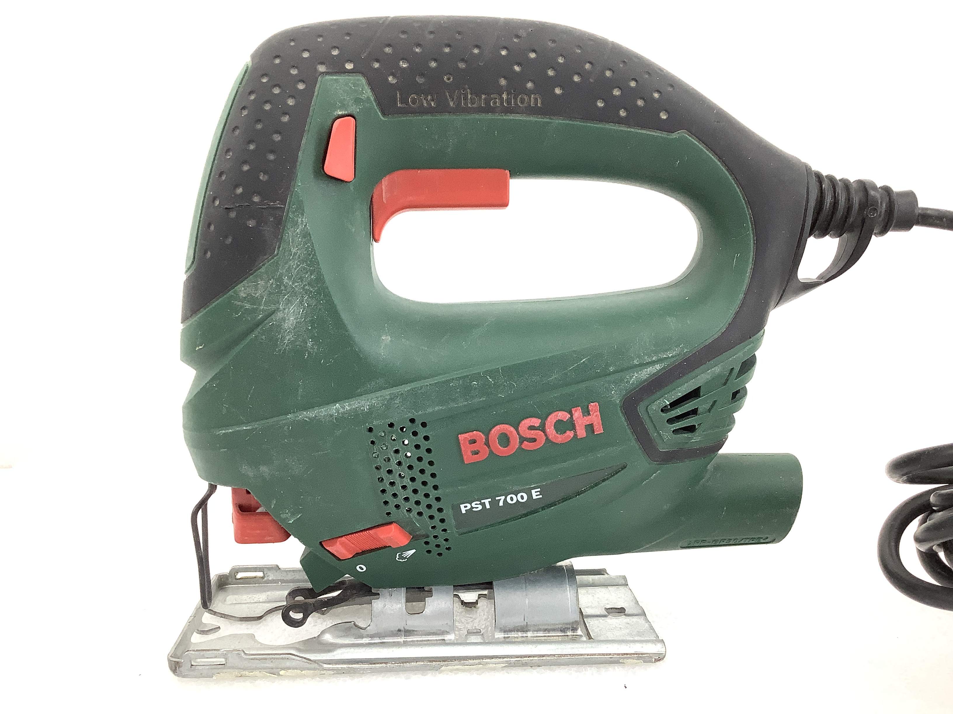 Sierra Calar Bosch Pst 700 e de segunda mano · Sierras — Con uso