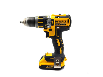 Atornillador a Bateria Dewalt dcd737 de segunda mano · Atornilladores — Con uso