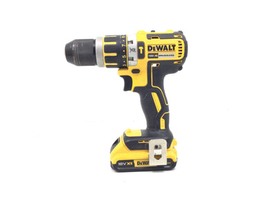 Atornillador a Bateria Dewalt dcd795 de segunda mano · Atornilladores — Con uso