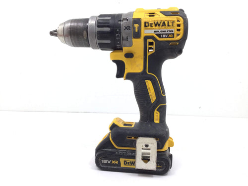 Atornillador a Bateria Dewalt dcd796 de segunda mano · Atornilladores — Con uso