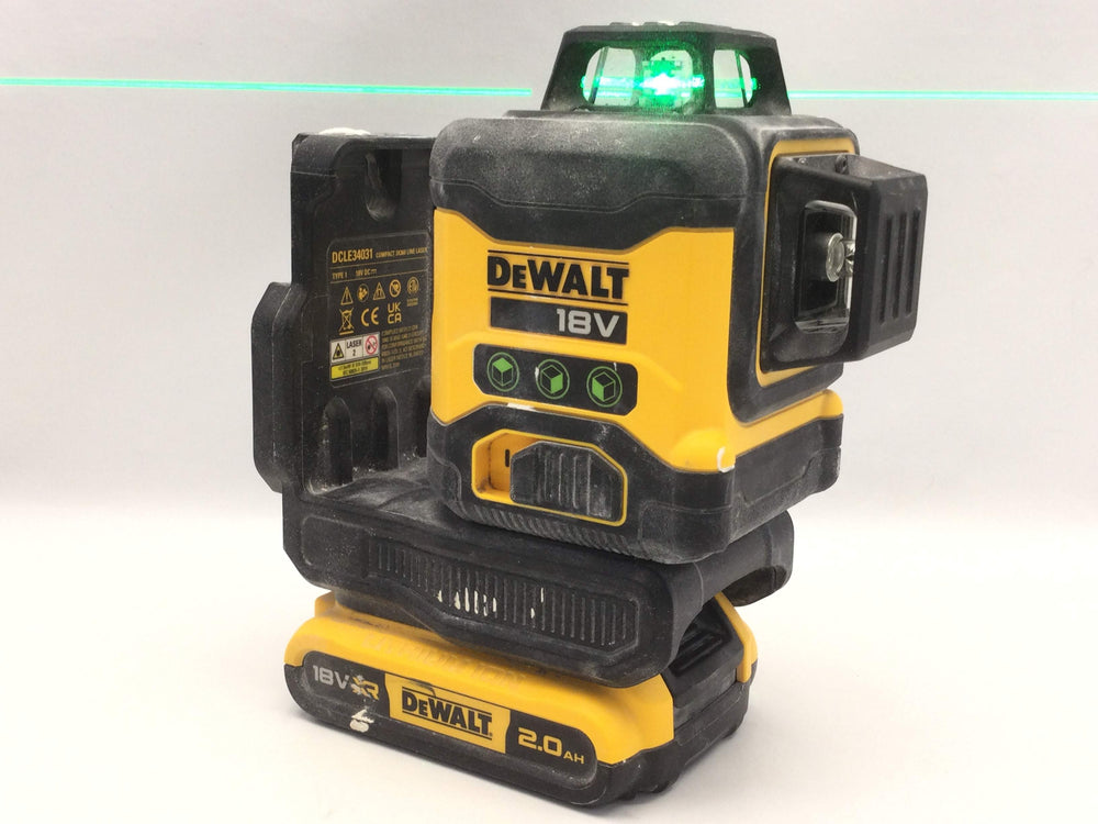 Nivel Laser Dewalt dce089d1g de segunda mano · Medición — Con uso