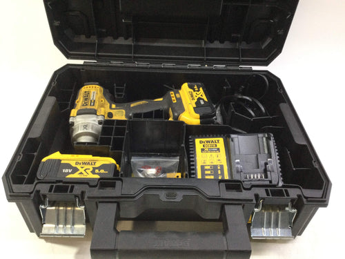 Atornillador a Bateria Dewalt dcf894 de segunda mano · Atornilladores — Revisado