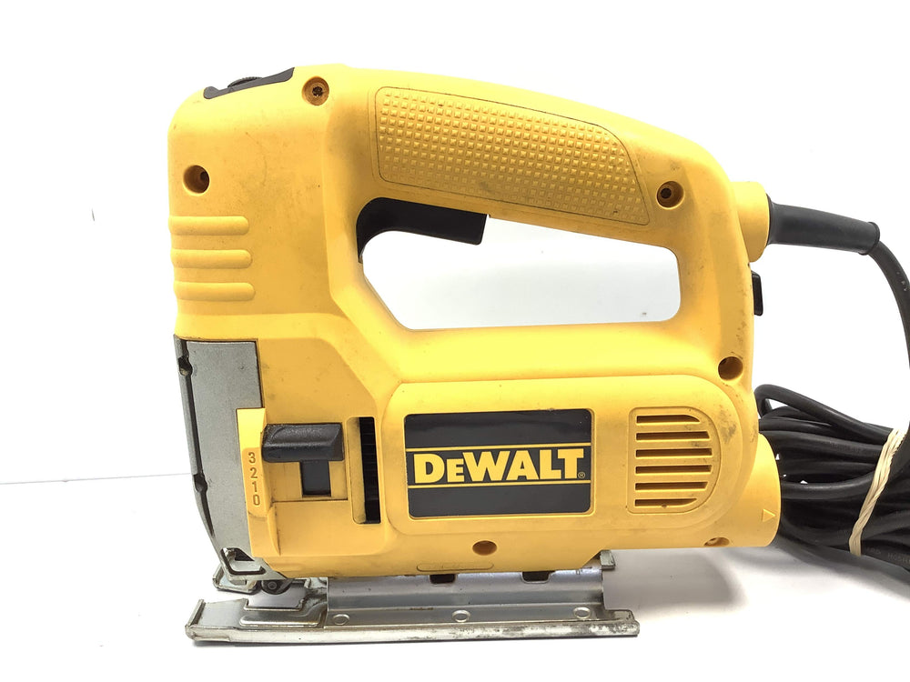 Sierra Calar Dewalt dw320k de segunda mano · Sierras — Con uso