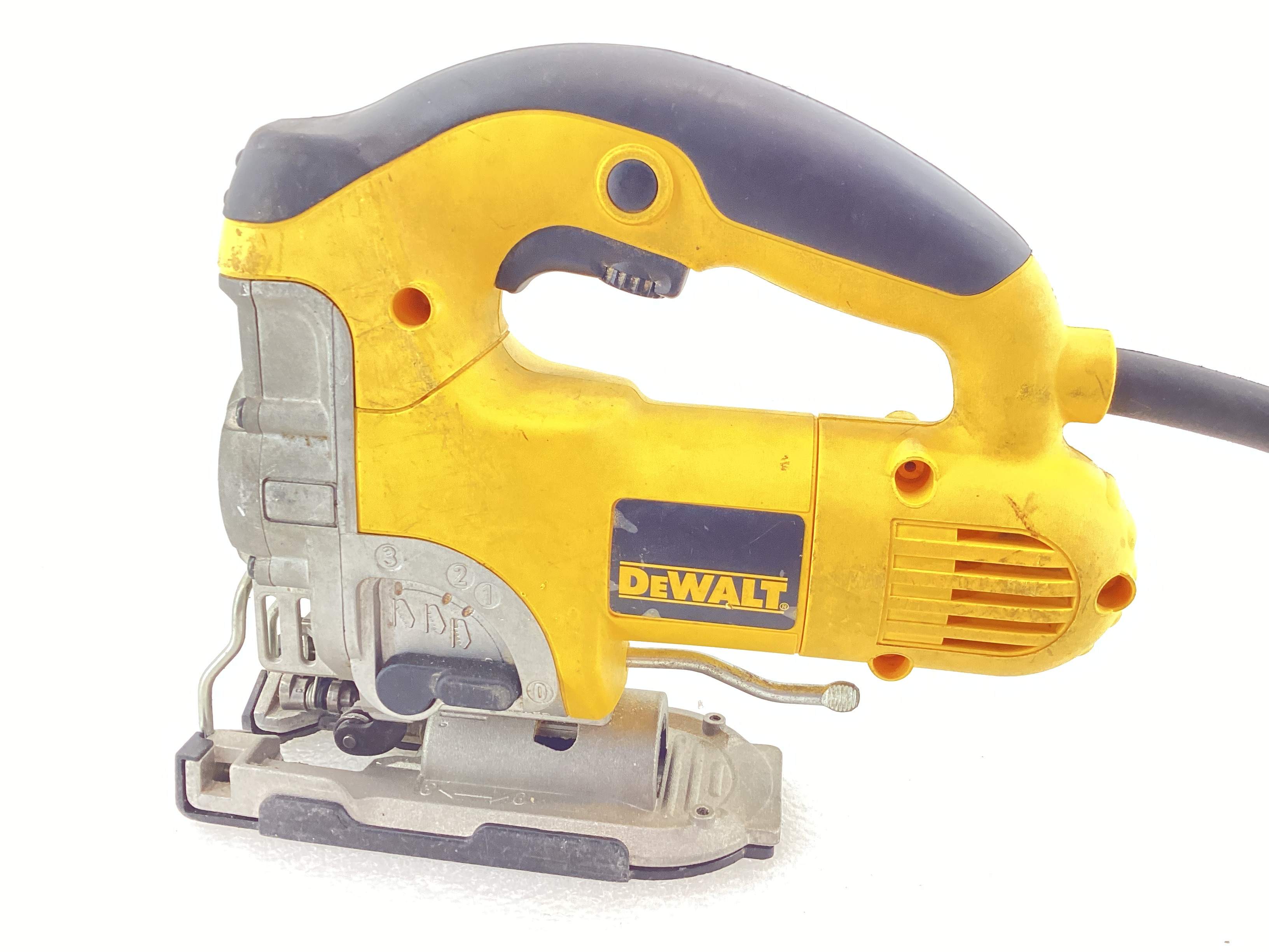 Sierra Calar Dewalt dw331k-qs de segunda mano · Sierras — Con uso