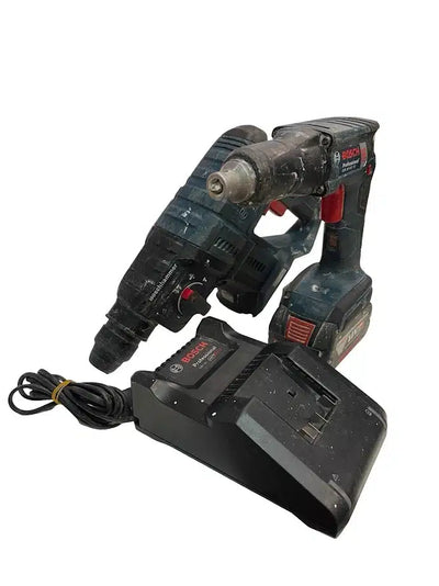 Atornillador Bosch GSR 18 V-EC TE + Martillo GBH 18V-21 + 1 Batería 18v 4.0aH + Cargador — Verificado de segunda mano · Atornilladores — Bueno