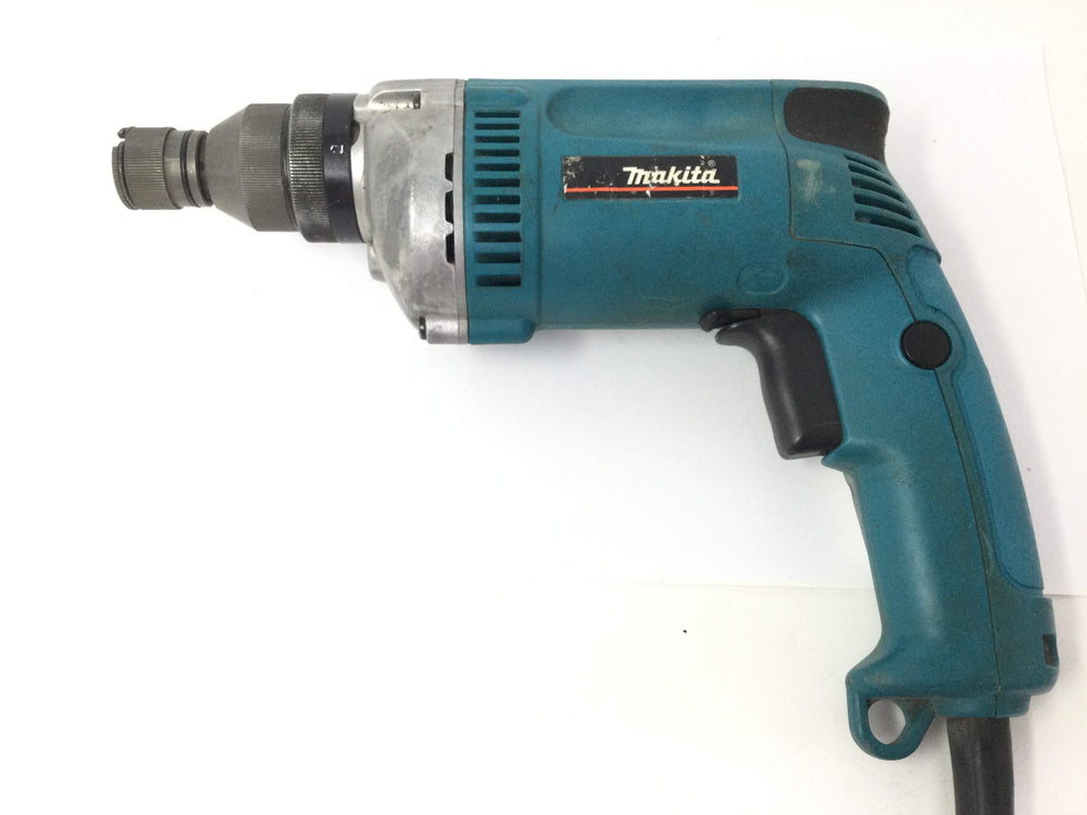 Taladro Electrico Makita 6827 de segunda mano · Taladros — Como nuevo