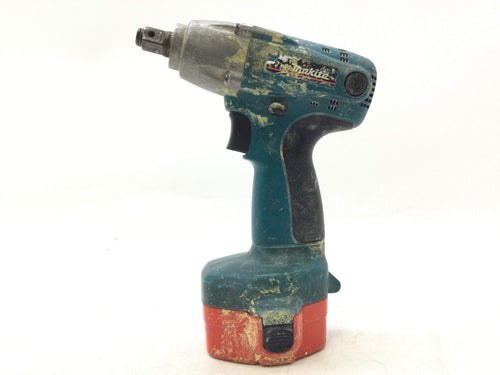 Atornillador a Bateria Makita 6934fd de segunda mano · Atornilladores — Con uso