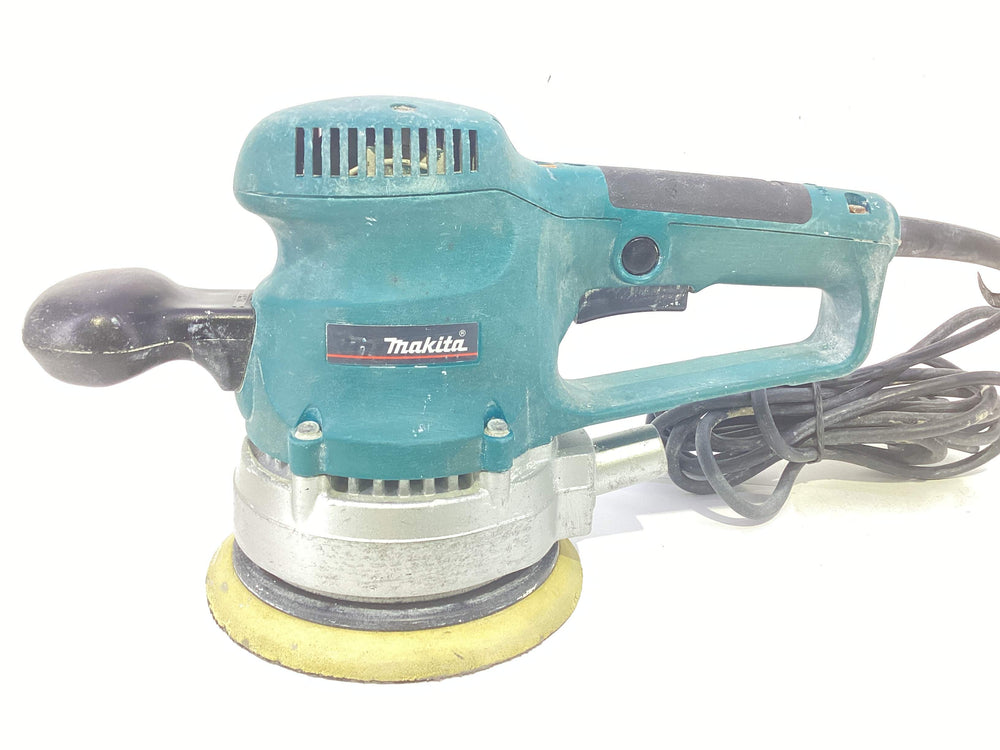 Lijadora Orbital Makita bo6030 de segunda mano · Lijadoras — Con uso