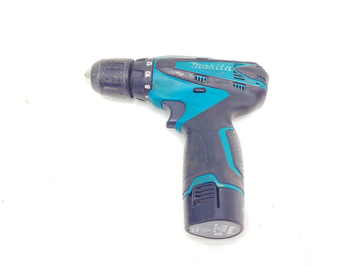 Atornillador a Bateria Makita df330d de segunda mano · Atornilladores — Con uso