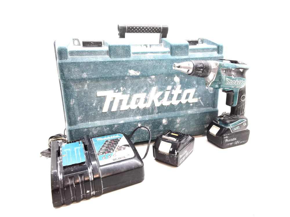 Atornillador a Bateria Makita df452rme de segunda mano · Atornilladores — Con uso