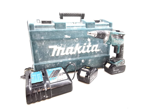 Atornillador a Bateria Makita df452rme de segunda mano · Atornilladores — Con uso