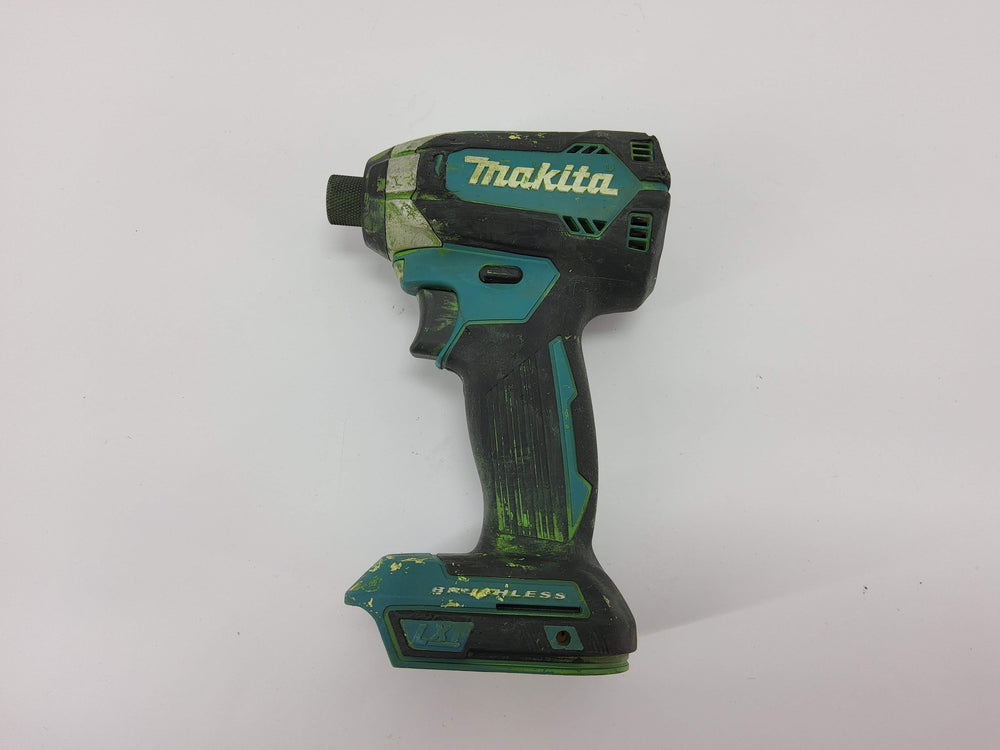 Atornillador a Bateria Makita dtd153 de segunda mano · Atornilladores — Como nuevo