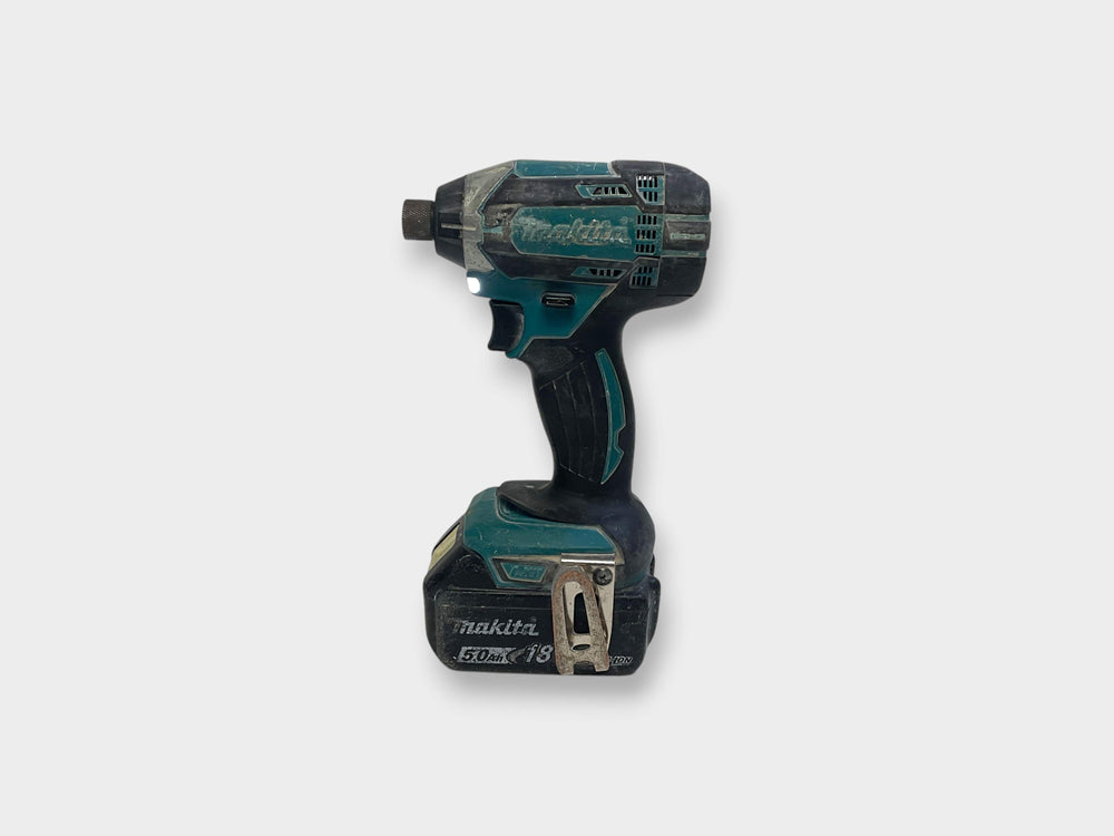 Taladro a Bateria Makita N/v de segunda mano · Taladros — Con uso