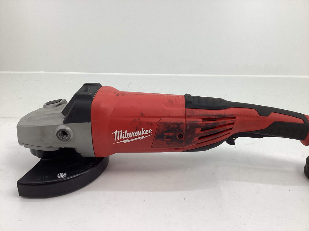 Radial Milwaukee ag 22-180 de segunda mano · Amoladoras — Como nuevo