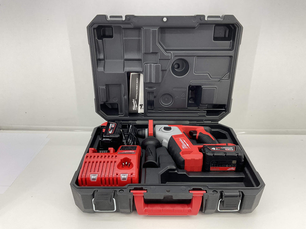 Martillo a Bateria Milwaukee m18 bh-402c de segunda mano · Martillos y percutores — Revisado (2)