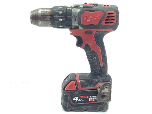 Atornillador a Bateria Milwaukee m18 Bpd de segunda mano · Atornilladores — Como nuevo