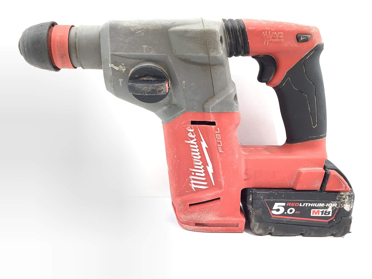 Taladro a Bateria Milwaukee m18 Fuel de segunda mano · Taladros — Con uso (2)