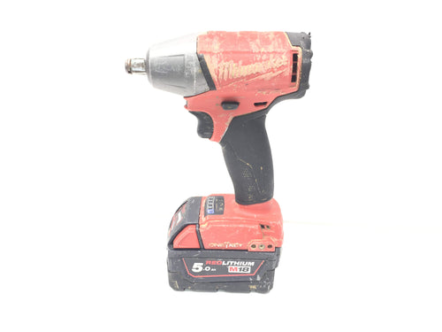 Atornillador a Bateria Milwaukee m18 de segunda mano · Atornilladores — Con uso