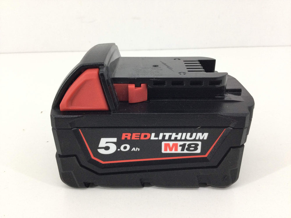 Bateria Milwaukee m18b5 n/s2204151894393 de segunda mano · Baterías — Como nuevo