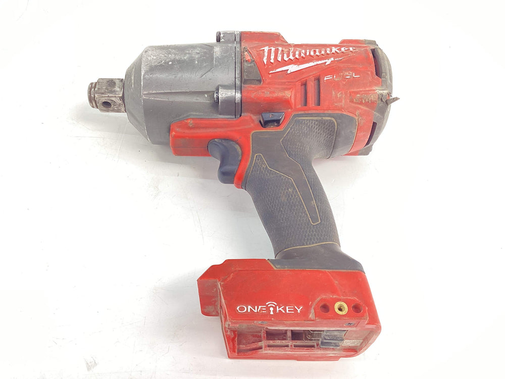 Taladro a Bateria Milwaukee m18onefhiwf34 de segunda mano · Taladros — Como nuevo