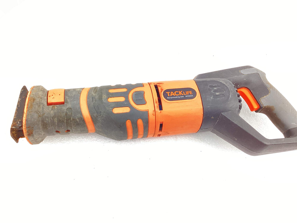 Sierra Sable Tacklife 800-2700 Spm de segunda mano · Sierras — Como nuevo