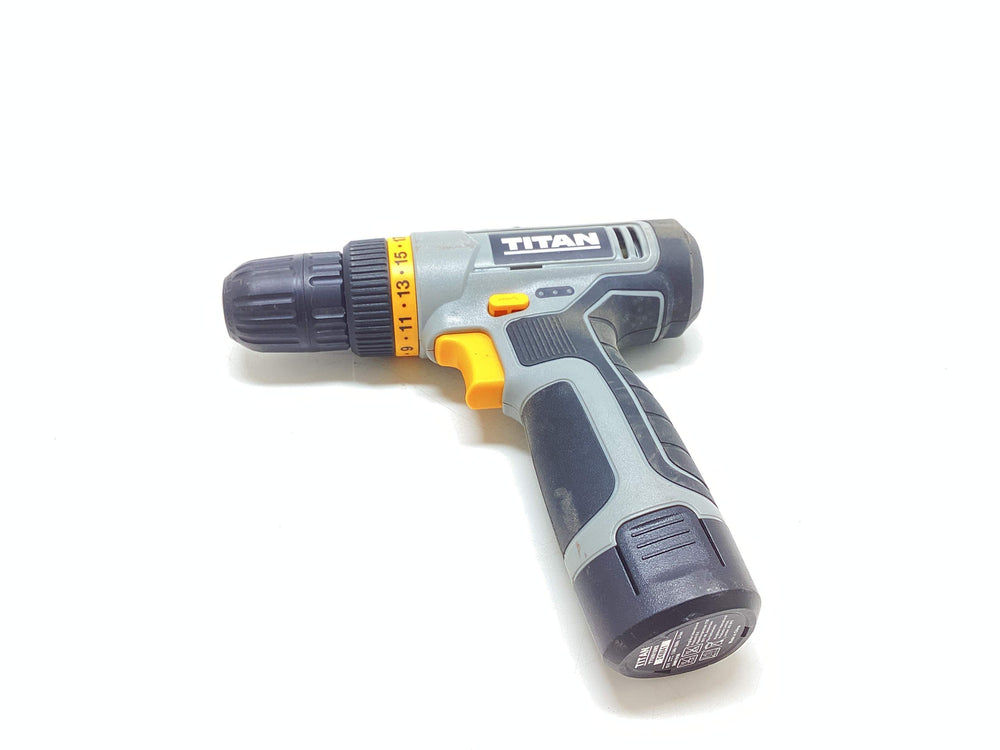 Taladro a Bateria Titan ttg869ddh de segunda mano · Taladros — Revisado