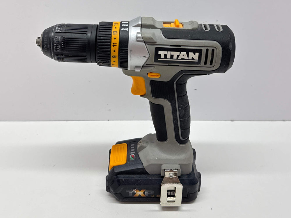Taladro a Bateria Titan tti801bat de segunda mano · Taladros — Bueno